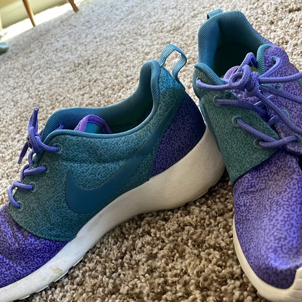 Nike - Picture 5 of 5